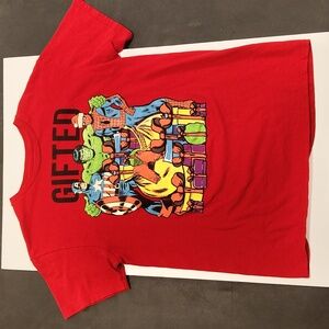 Marvel Heroes Gifted Christmas  Men's Short Sleeve Red GraphicT Shirt Medium